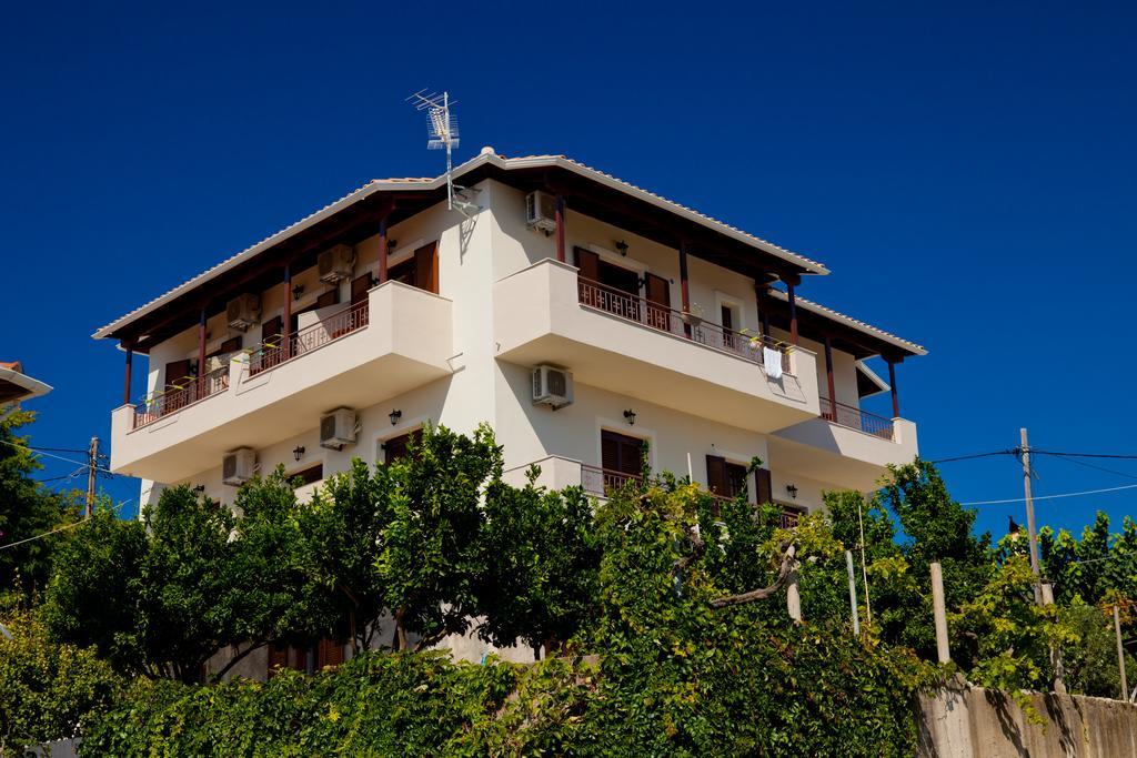 Calm View Lejlighedshotel Vasiliki Eksteriør billede